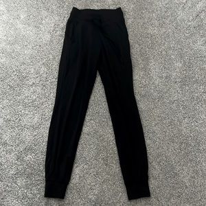 lululemon black joggers